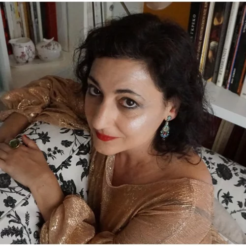 Η Χριστιάνα Γαλανοπούλου μας καλοσωρίζει στο MIR Festival